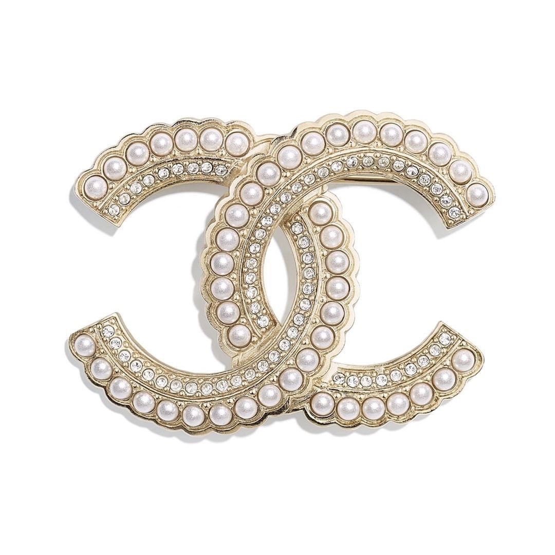 Chanel Brooch Pearl L