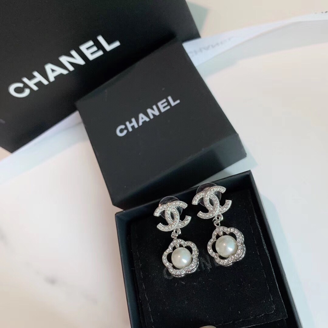 Chanel Earrings Silver S-l