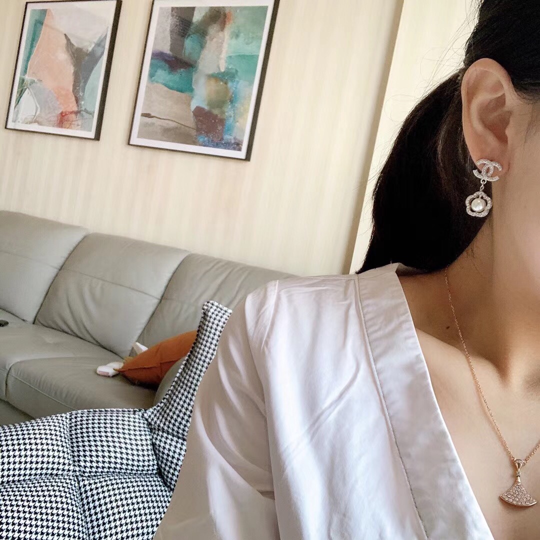 Chanel Earrings Silver S-l