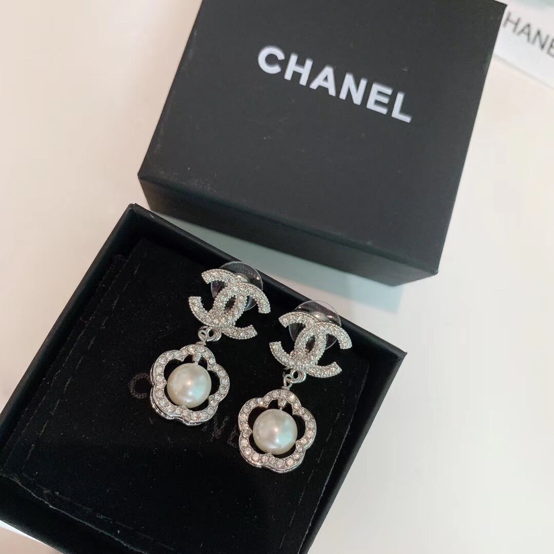 Chanel Earrings Silver S-l