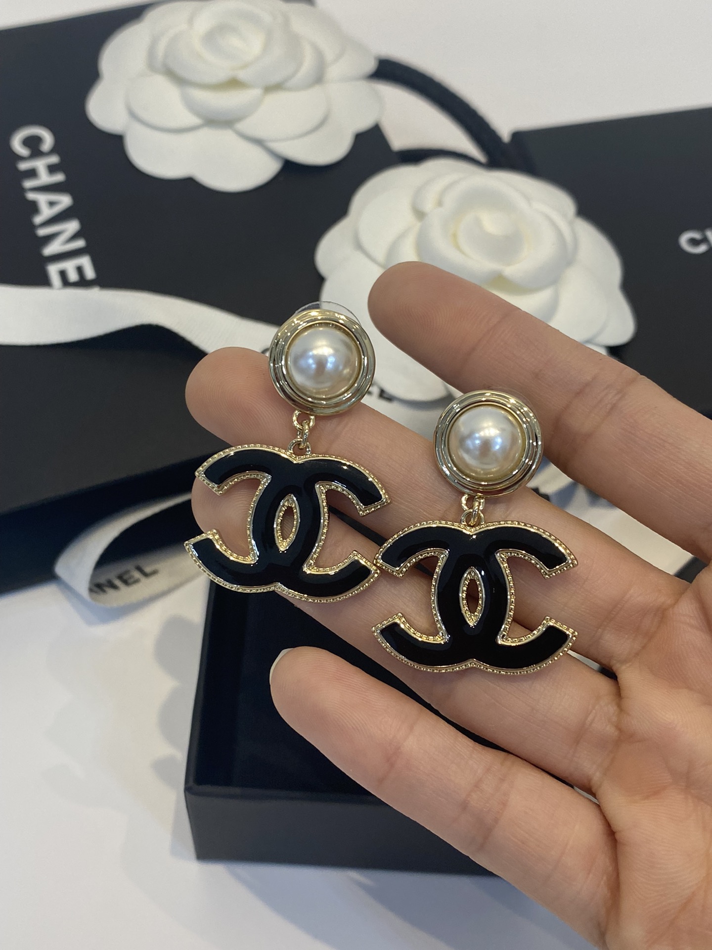 Chanel Earrings L