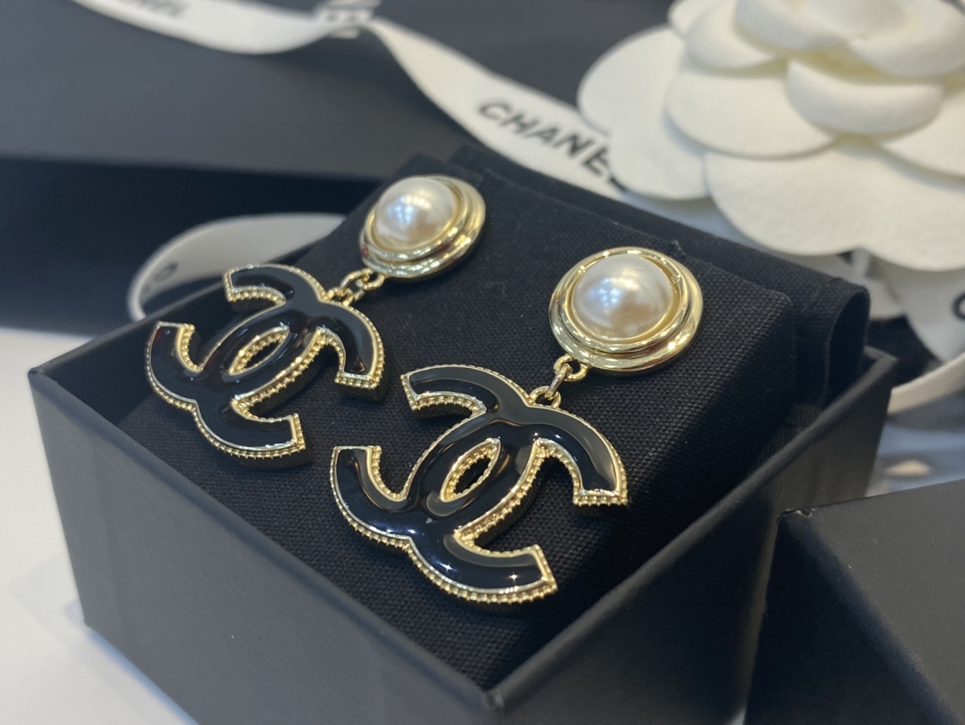 Chanel Earrings L