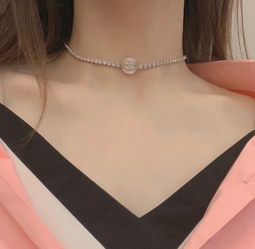 Chanel Necklace Diamond L