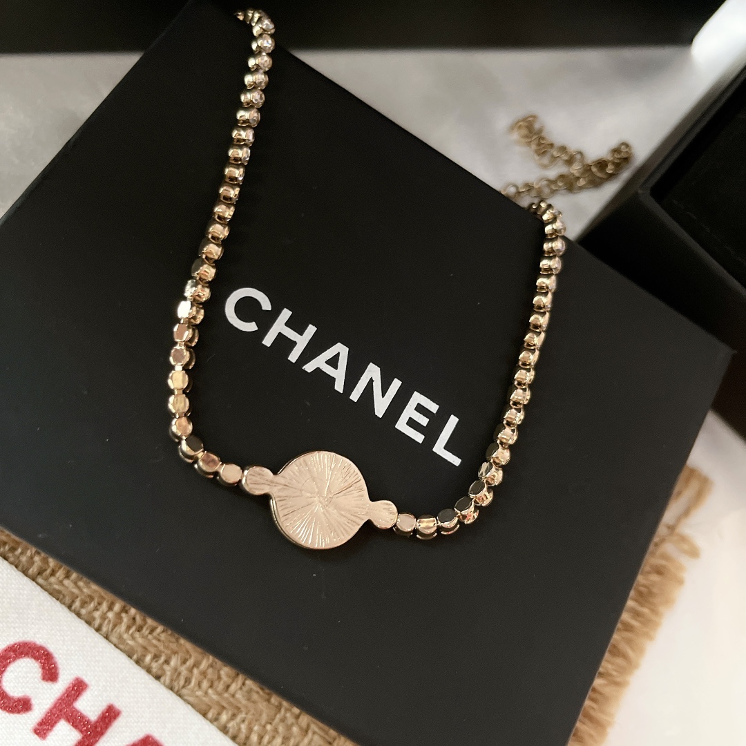 Chanel Necklace Diamond L