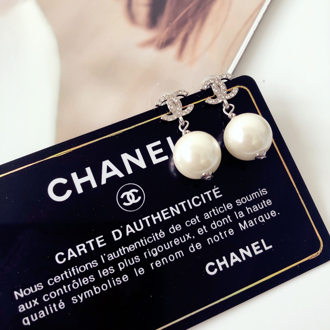 Chanel Basic Jewelry L