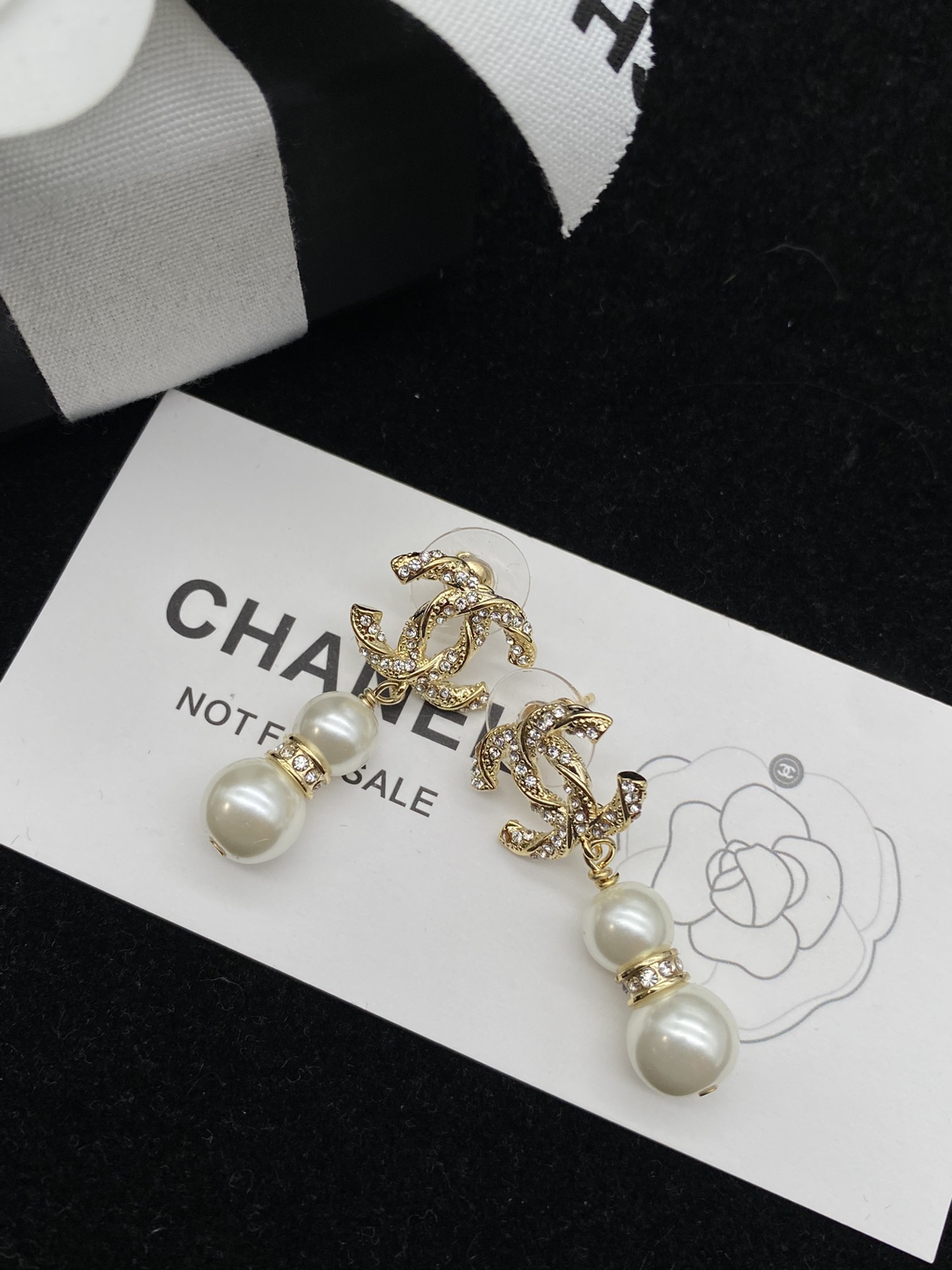 Chanel Earrings Pearl L