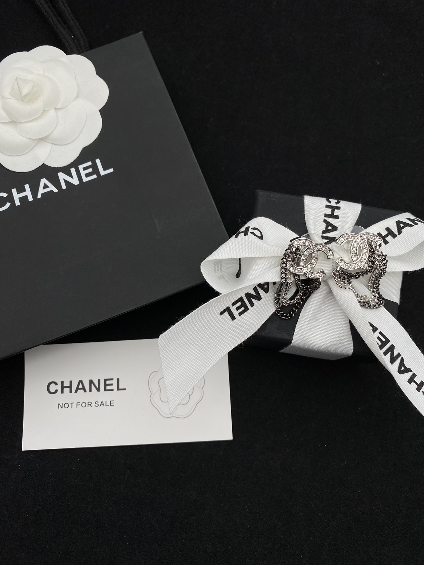 Chanel Earrings L