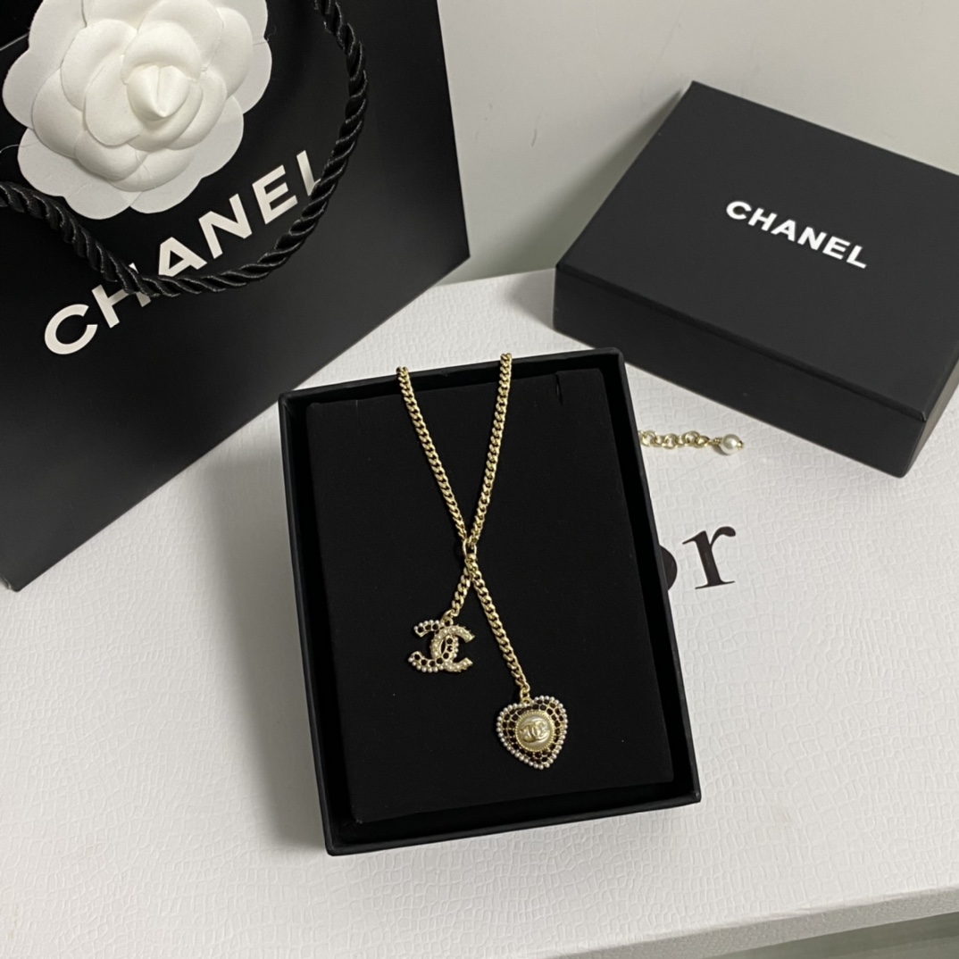 Chanel Basic Jewelry L