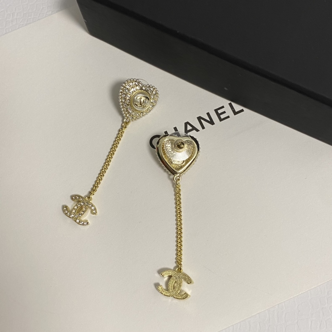 Chanel Basic Jewelry L