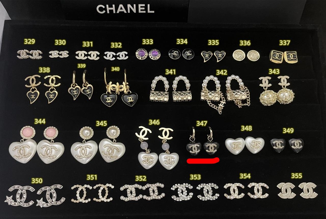 Chanel Earrings L