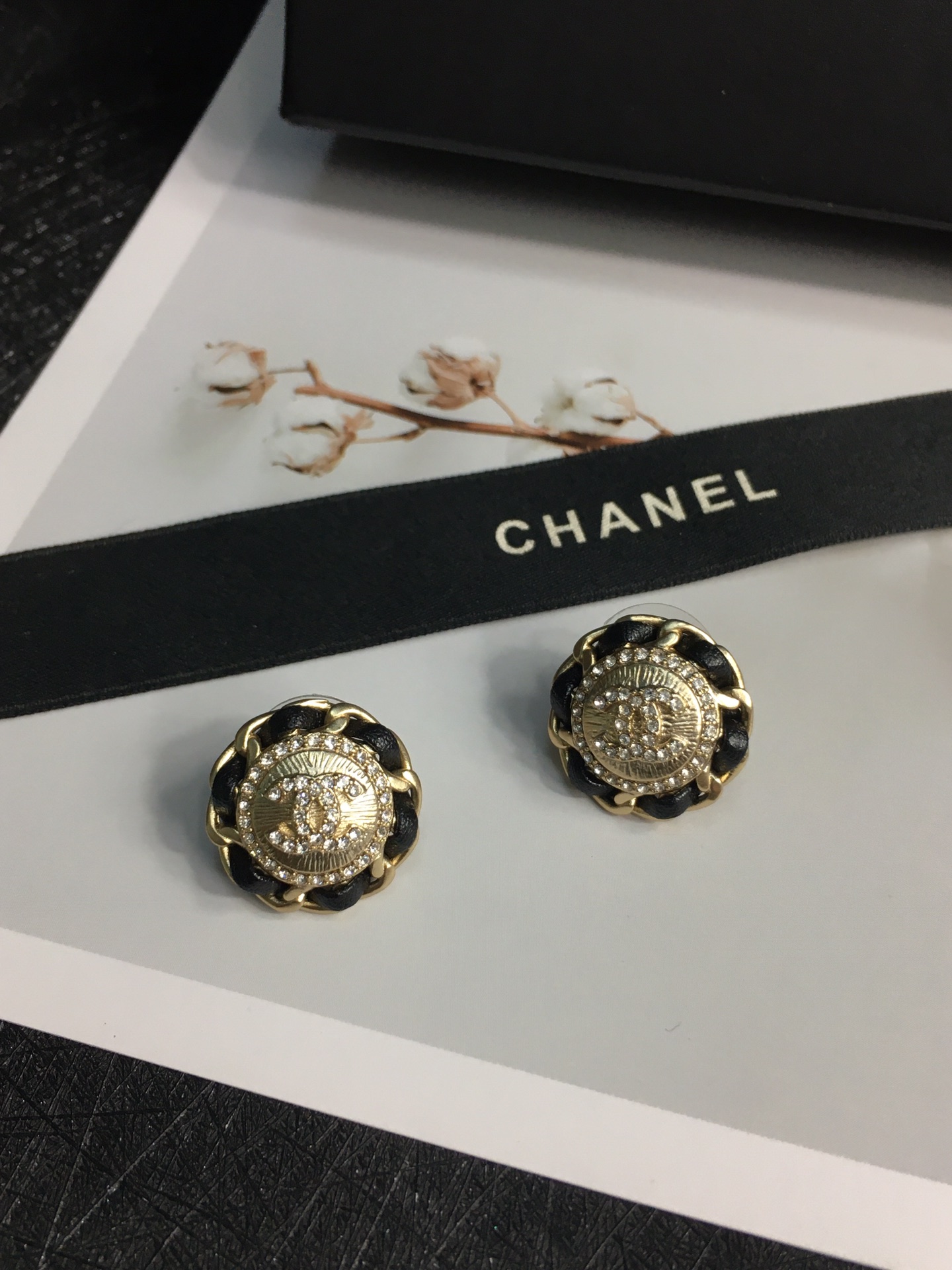 Chanel Earrings L
