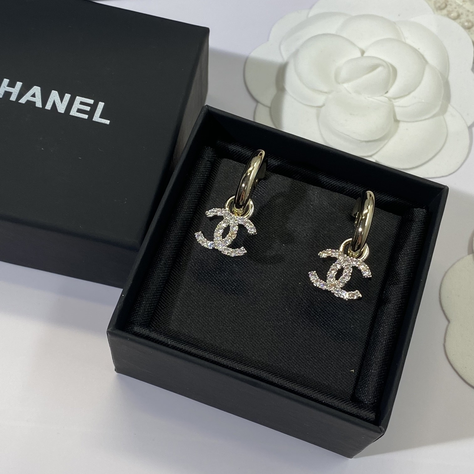 Chanel Earrings S-l