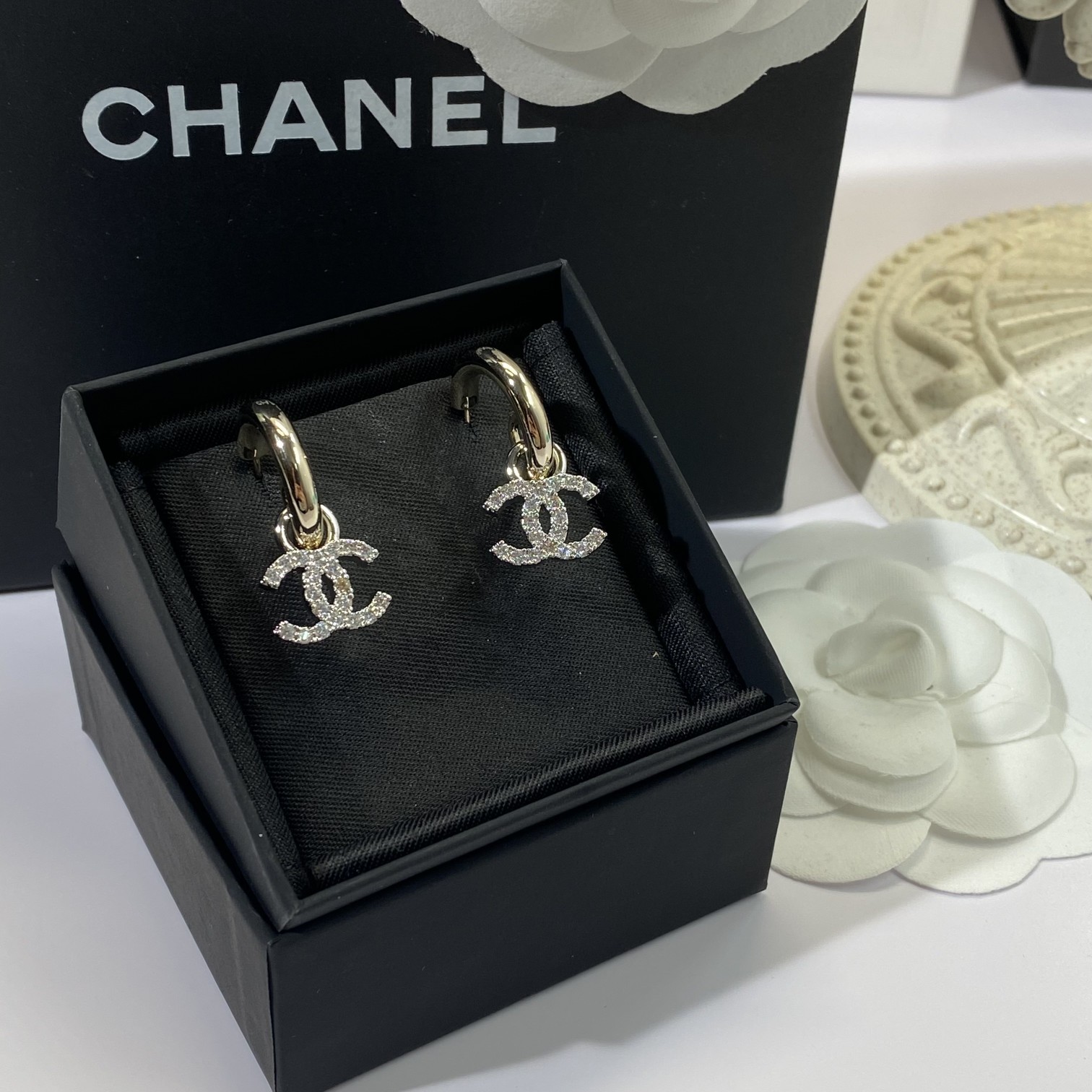 Chanel Earrings S-l