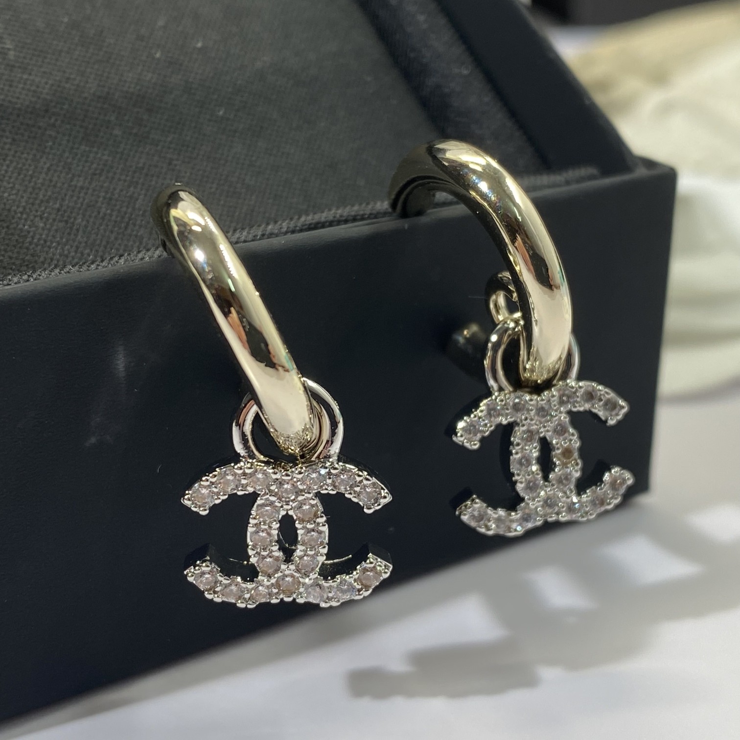 Chanel Earrings S-l