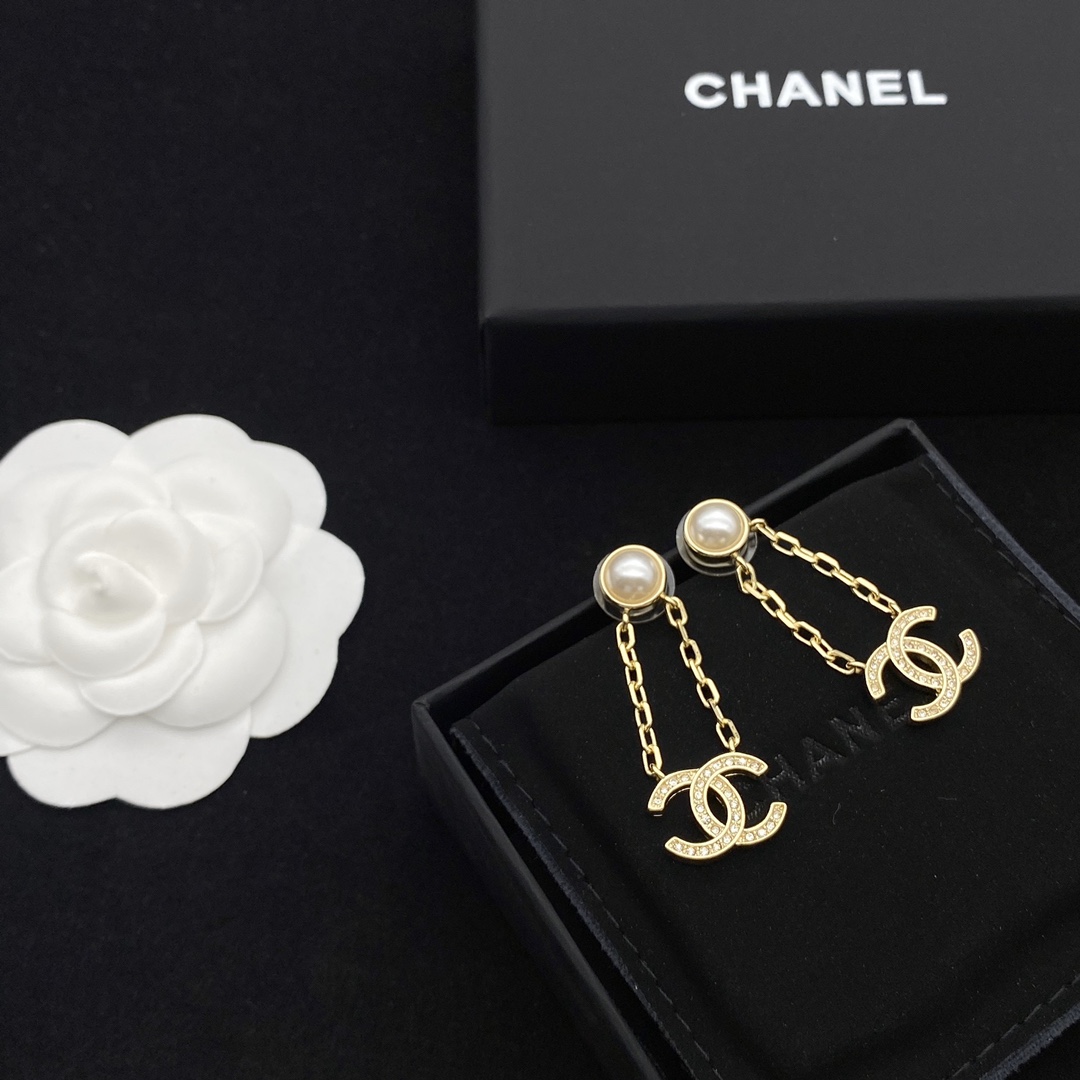 Chanel Earrings L