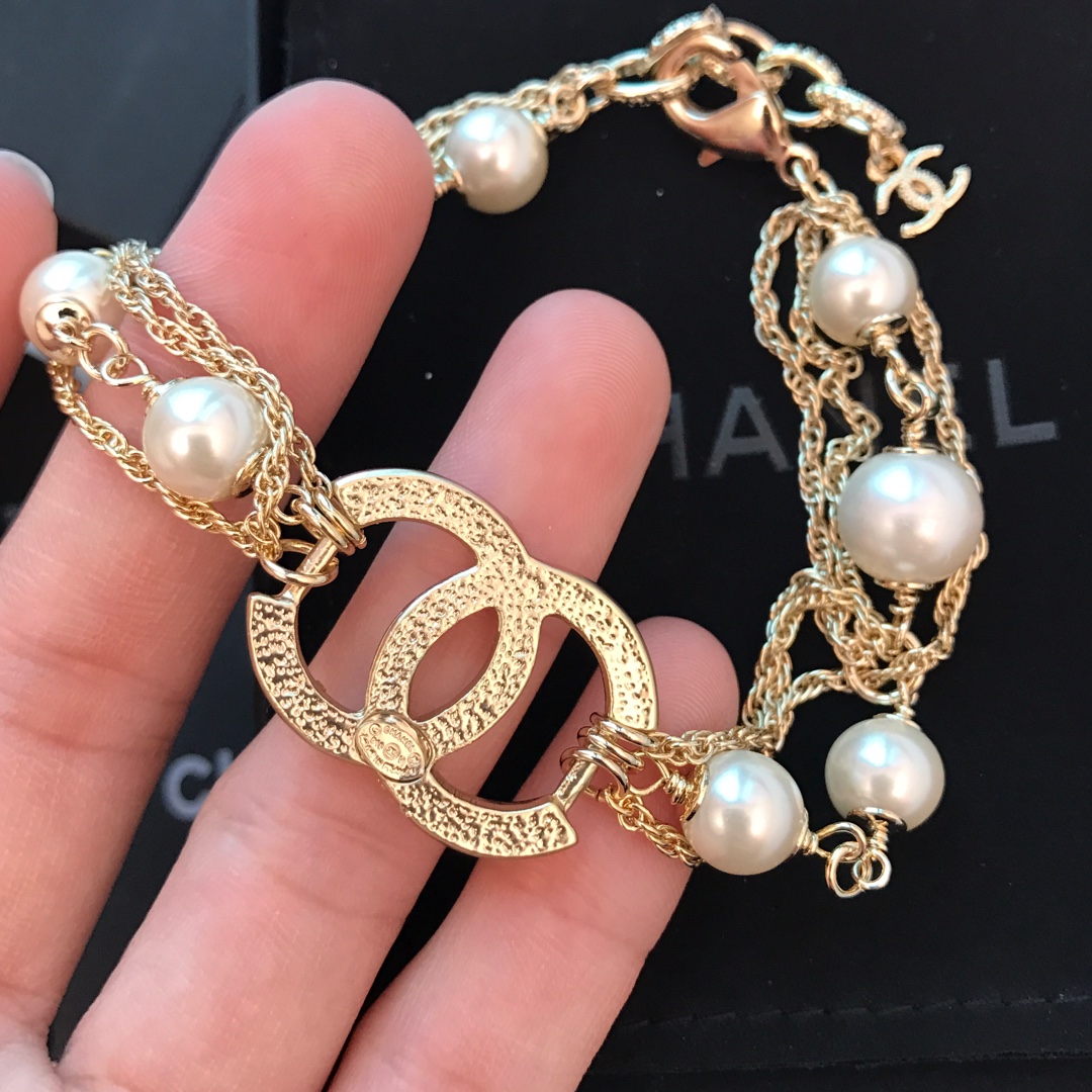 Chanel Bracelet Pearl L