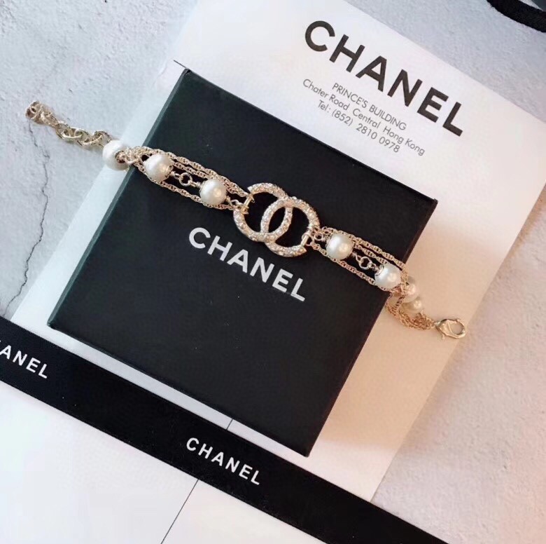 Chanel Bracelet Pearl L