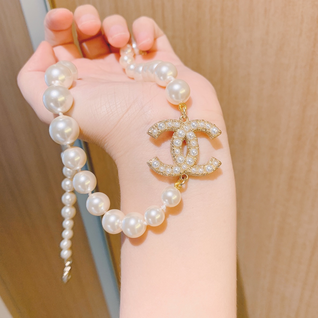 Chanel Necklace Pearl L