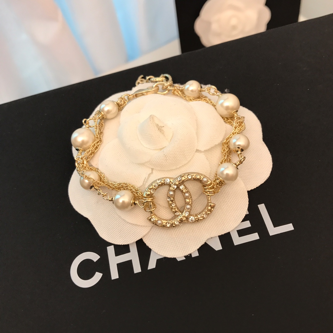Chanel Bracelet Pearl