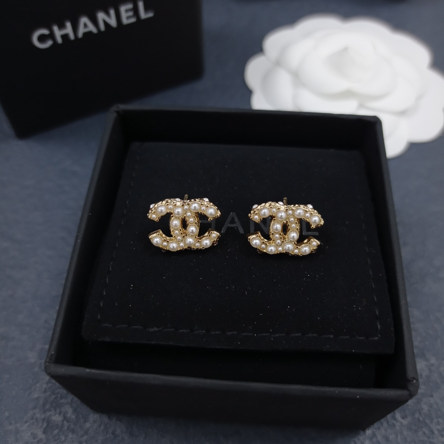 Chanel Earrings Pearl L