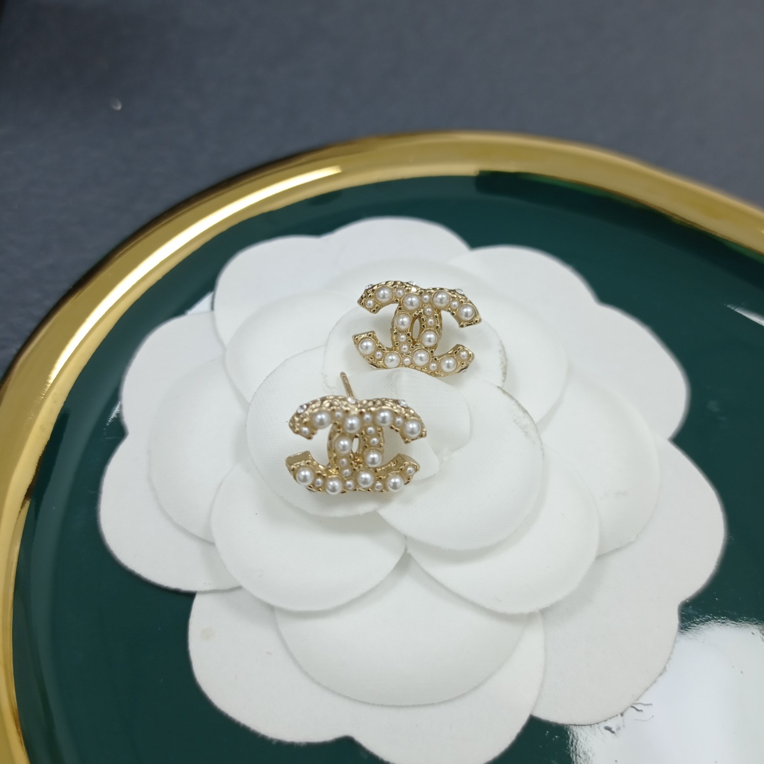 Chanel Earrings Pearl L