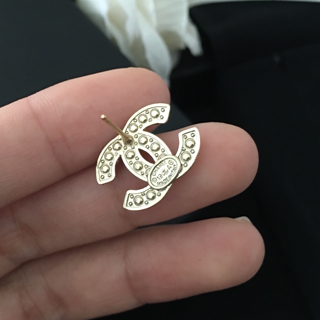 Chanel Earrings Pearl L