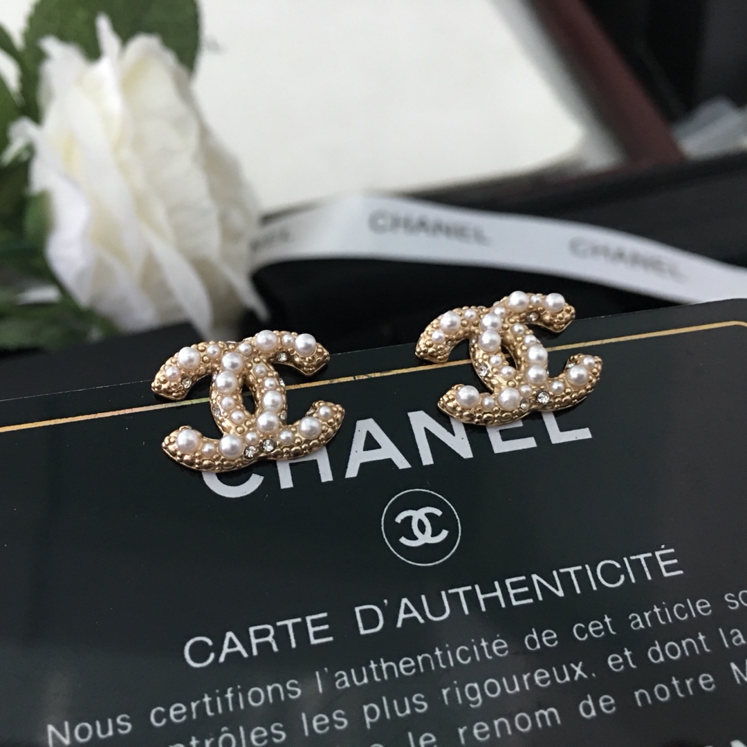 Chanel Earrings Pearl L