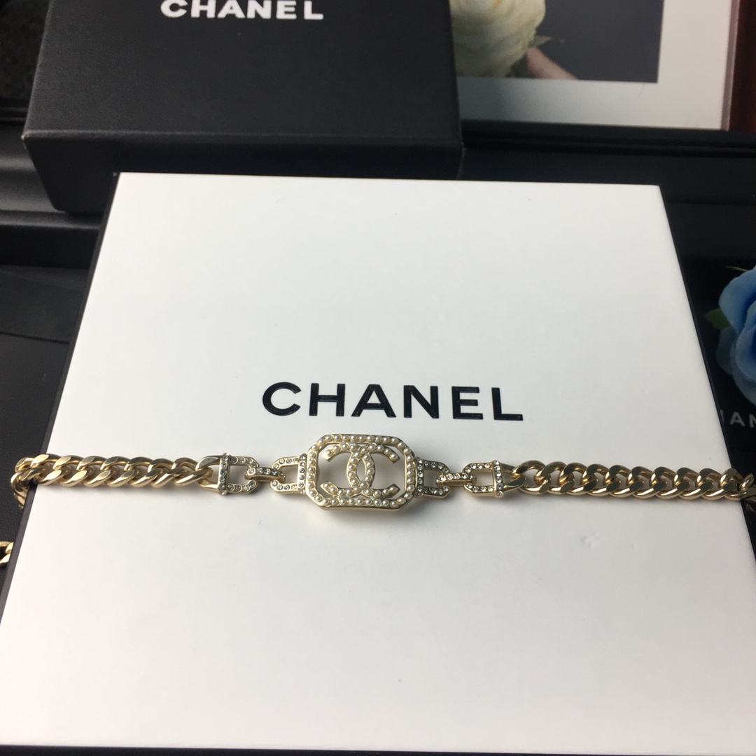 Chanel Necklace Pearl L