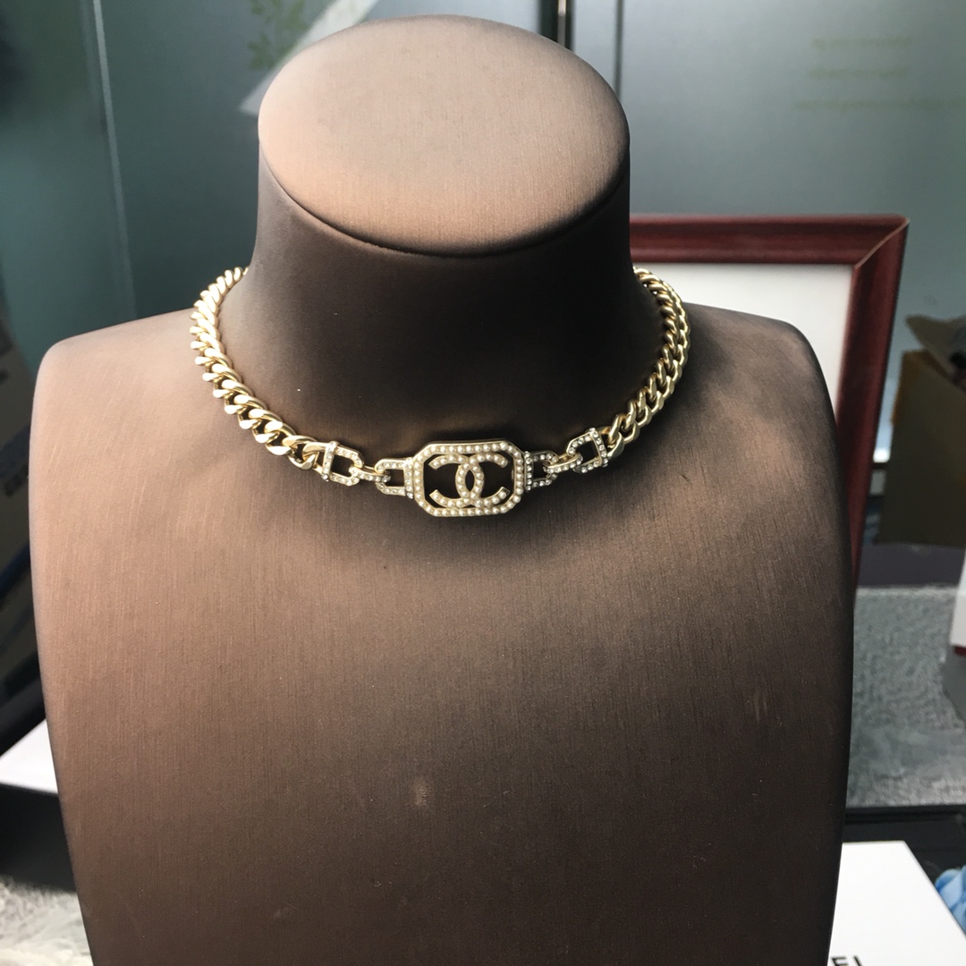 Chanel Necklace Pearl L