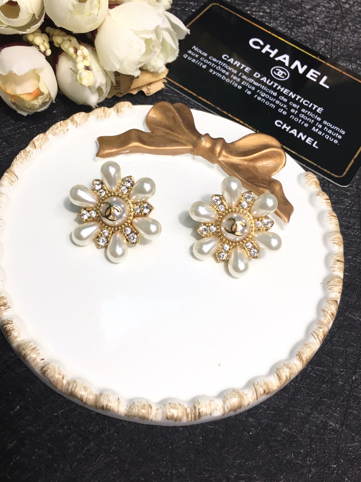 Chanel Earrings Pearl L