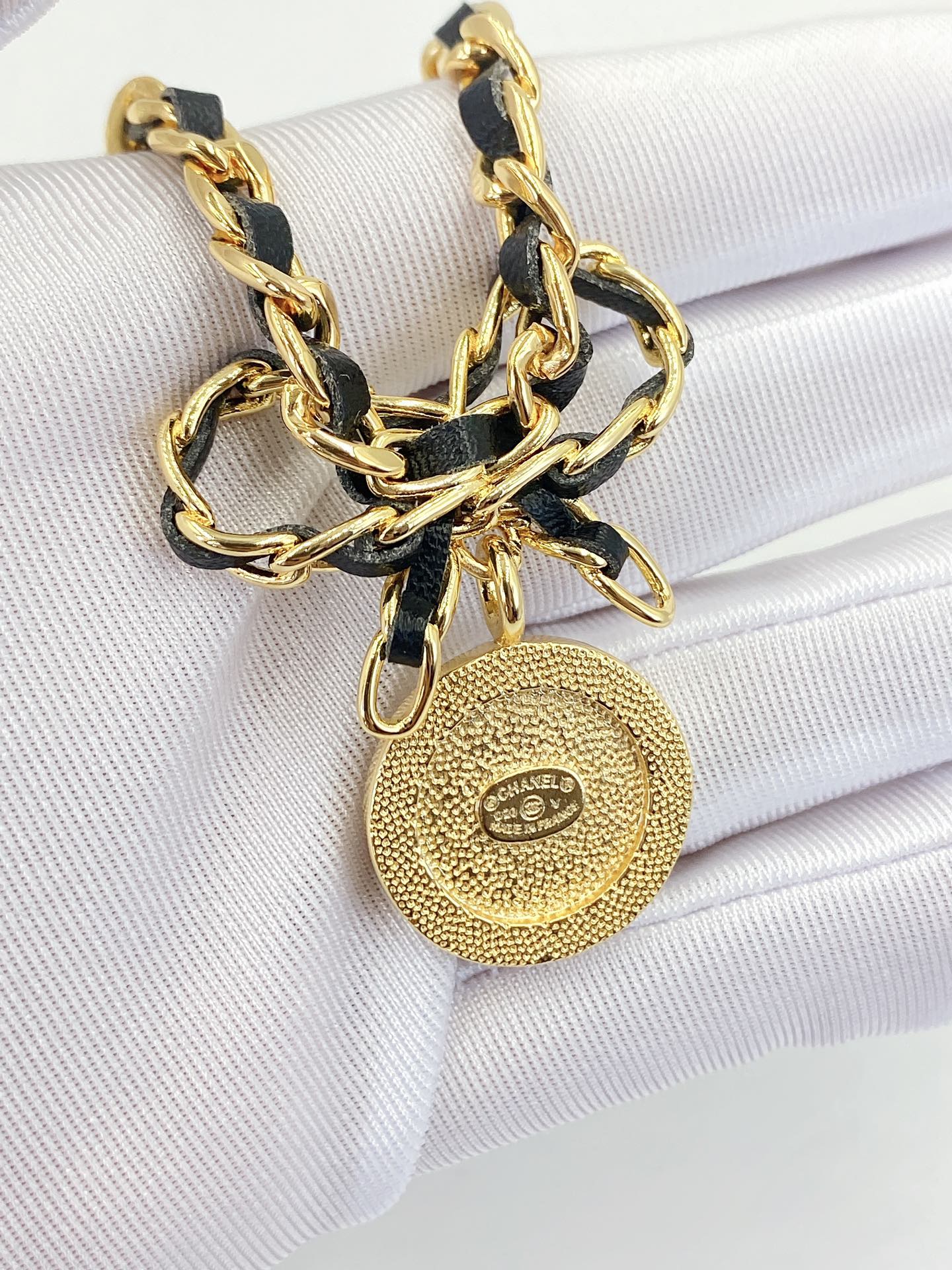 Chanel Necklace Black L