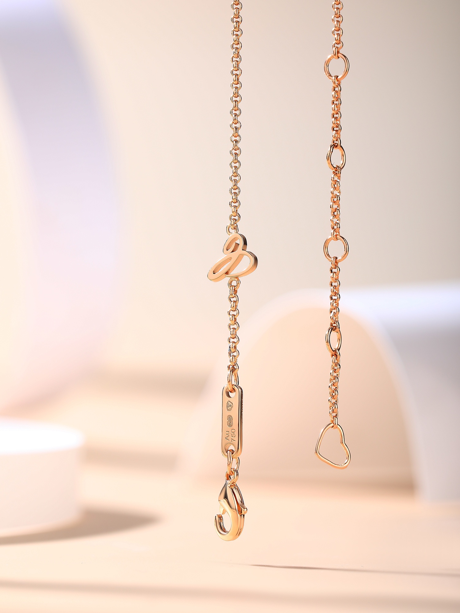 Chanel Female Necklace S