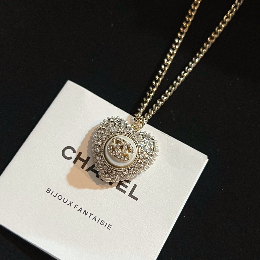 Chanel Necklace Pearl