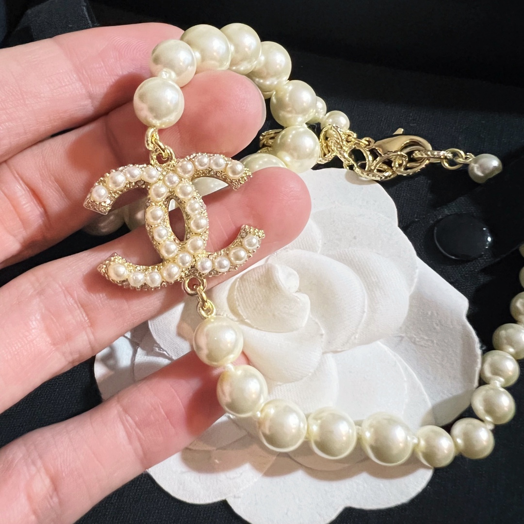 Chanel Necklace Pearl