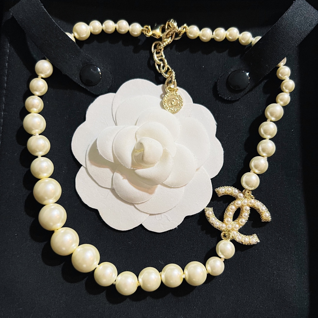 Chanel Necklace Pearl