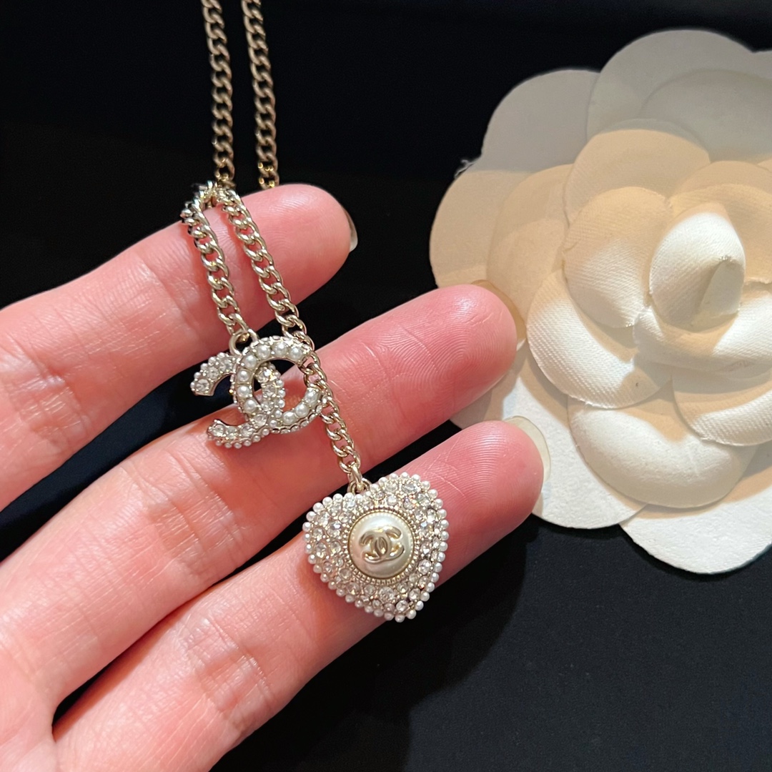 Chanel Necklace Pearl