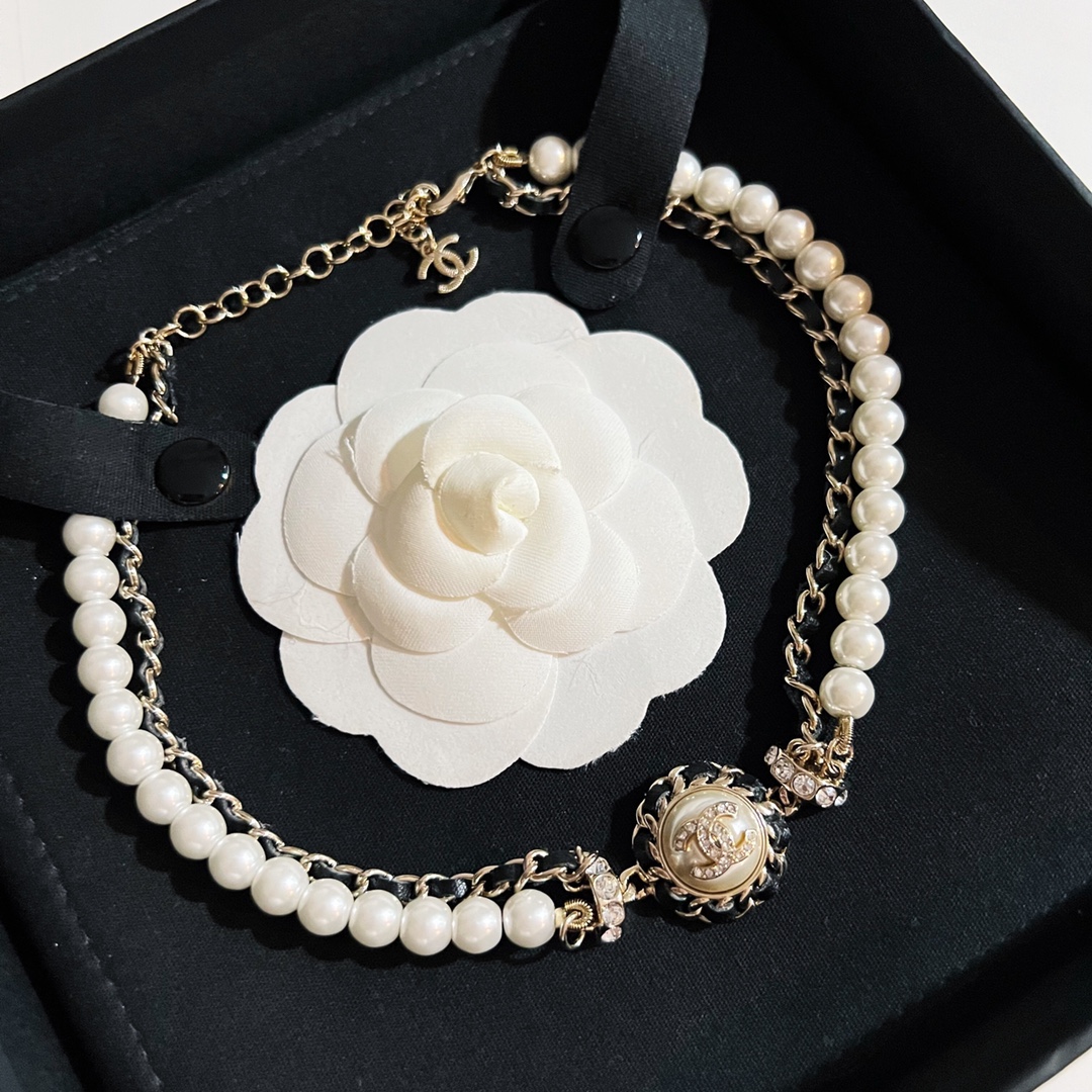 Chanel Necklace Pearl