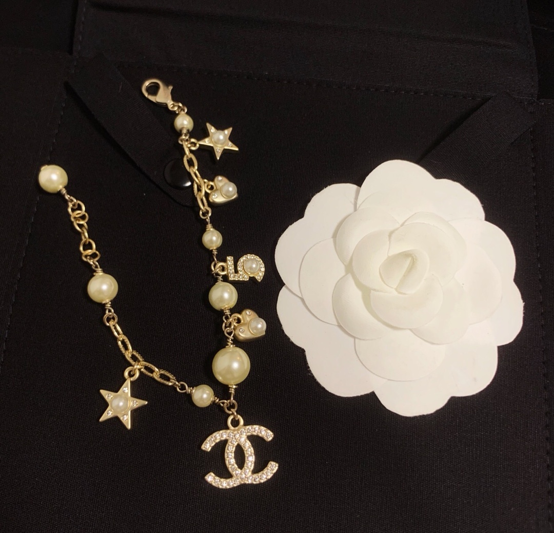 Chanel Bracelet Pearl