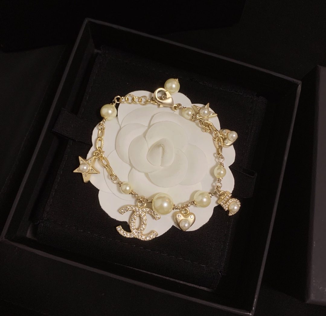 Chanel Bracelet Pearl