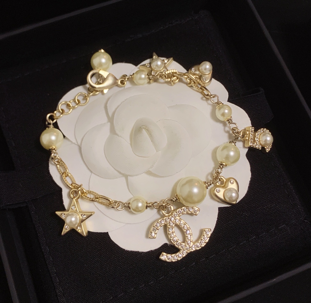 Chanel Bracelet Pearl