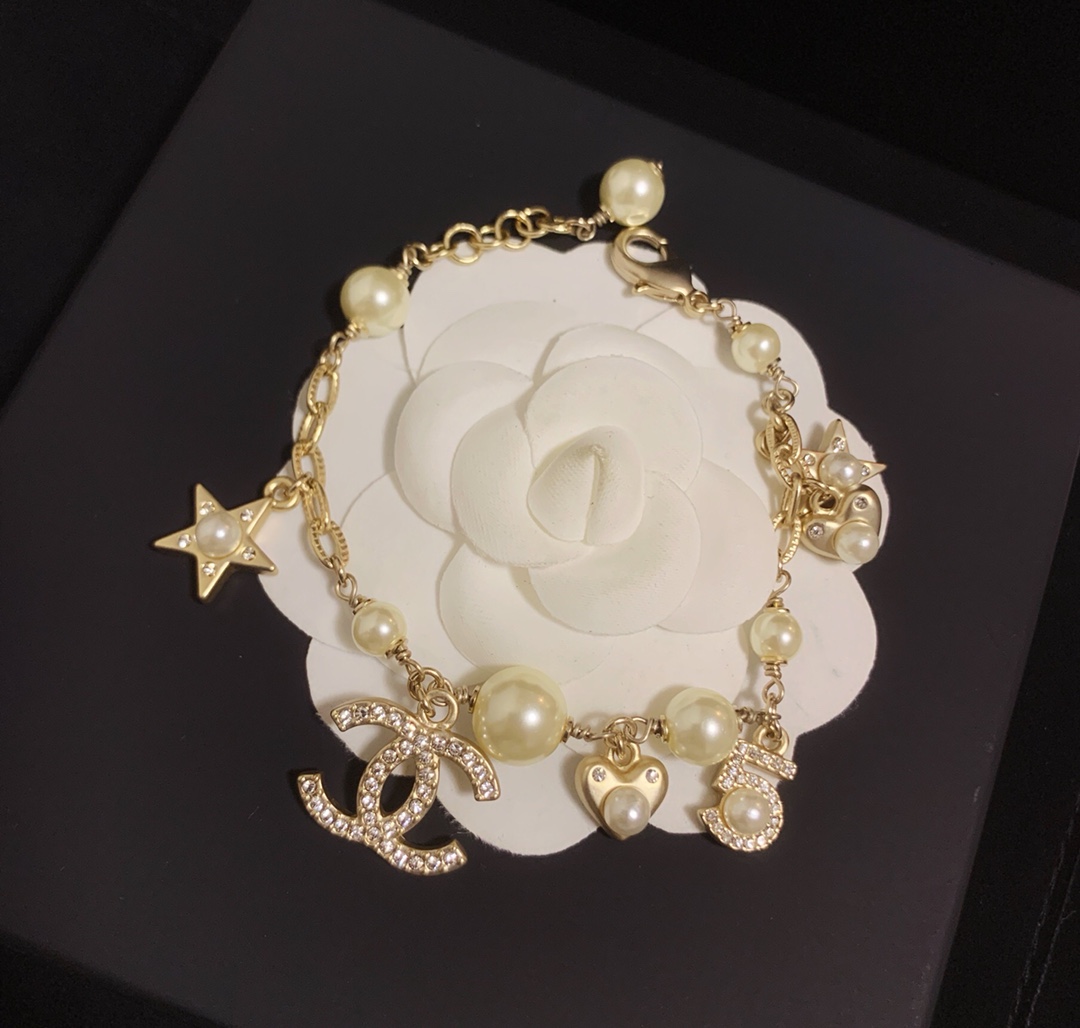 Chanel Bracelet Pearl