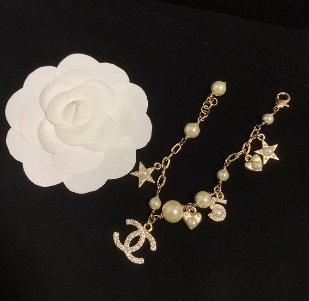 Chanel Bracelet Pearl