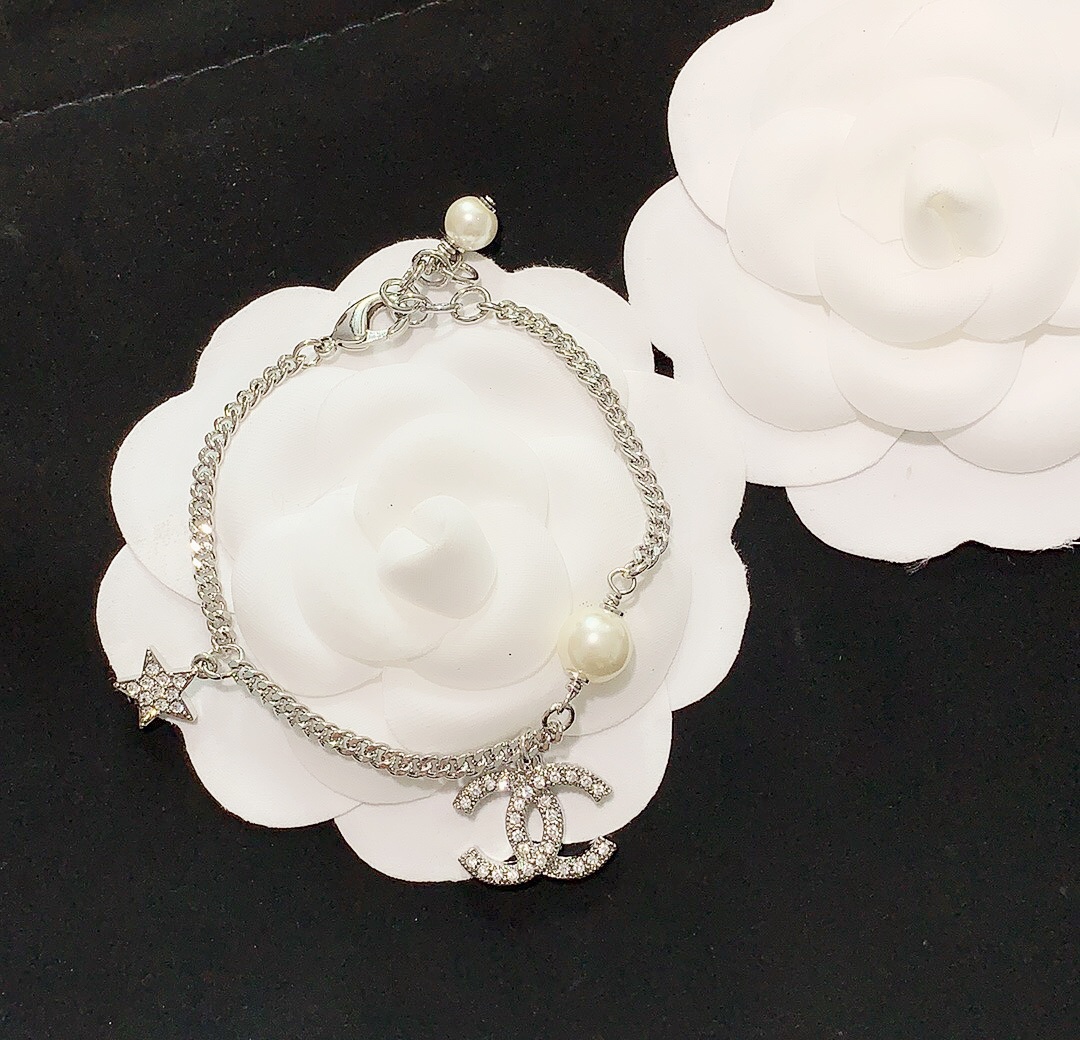 Chanel Bracelet Pearl