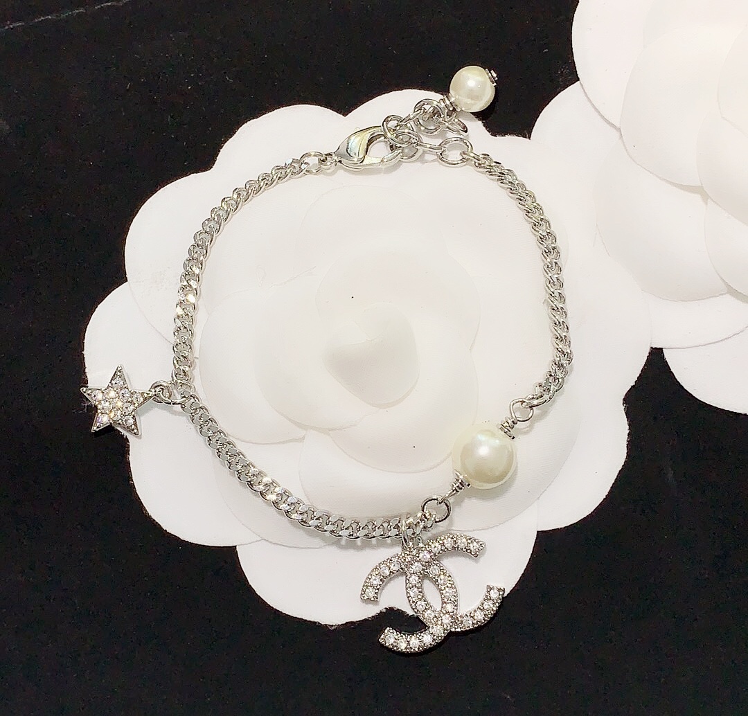 Chanel Bracelet Pearl