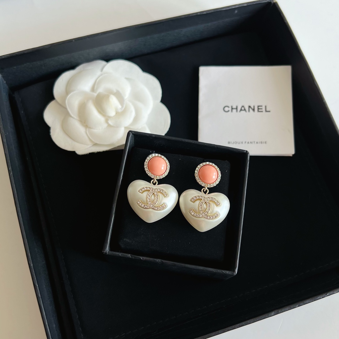 Chanel Necklace Pearl