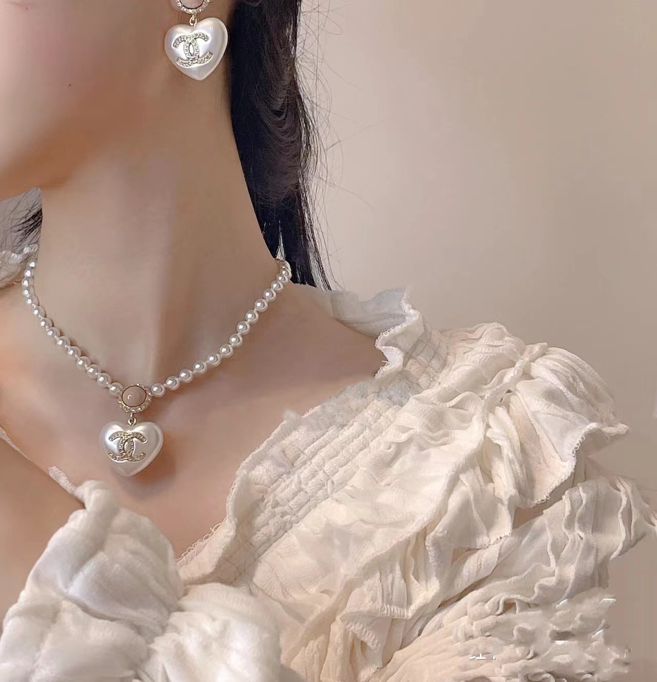 Chanel Necklace Pearl