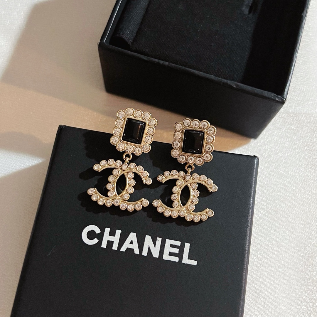 Chanel Earrings Silver Purple