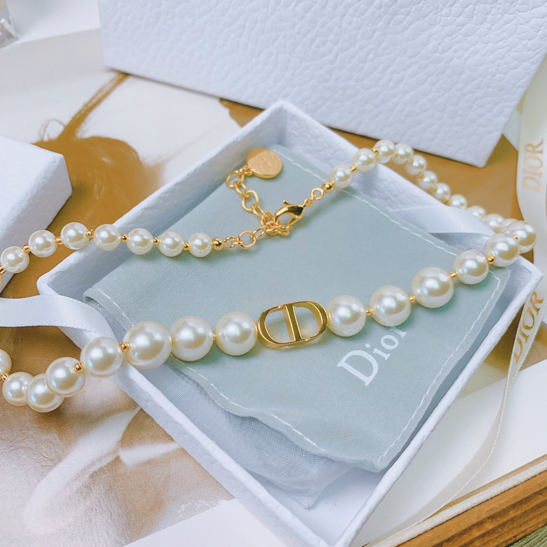 Dior Necklace Pearl