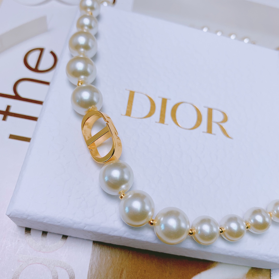 Dior Necklace Pearl