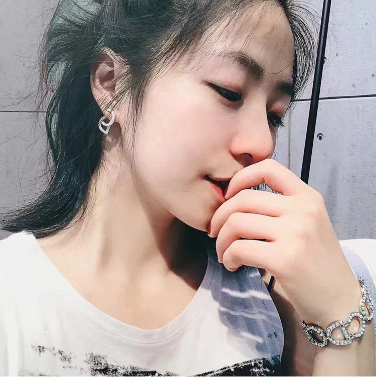 Dior Earrings Pearl Gold